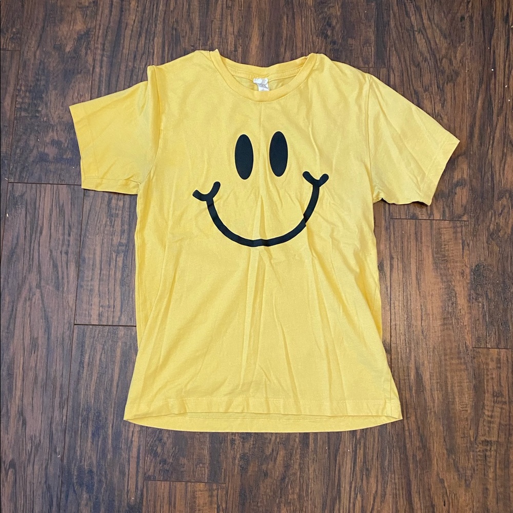 Smiley face t shirt